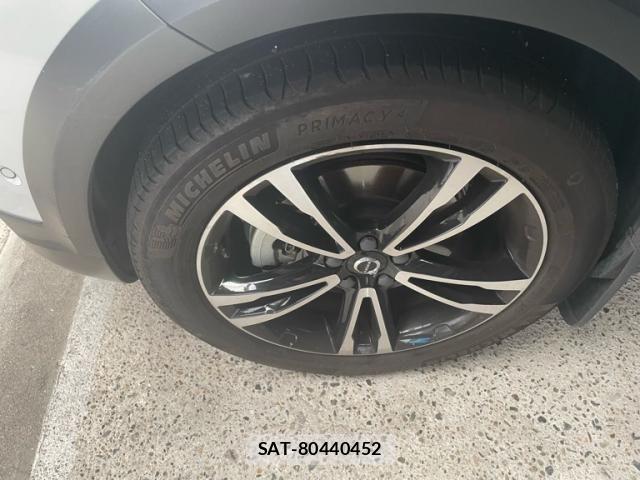 Volvo CROSS COUNTRY 2020-09 7730450-4