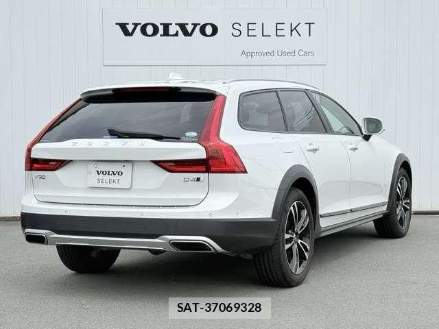 Volvo CROSS COUNTRY 2018-07 7790291-11