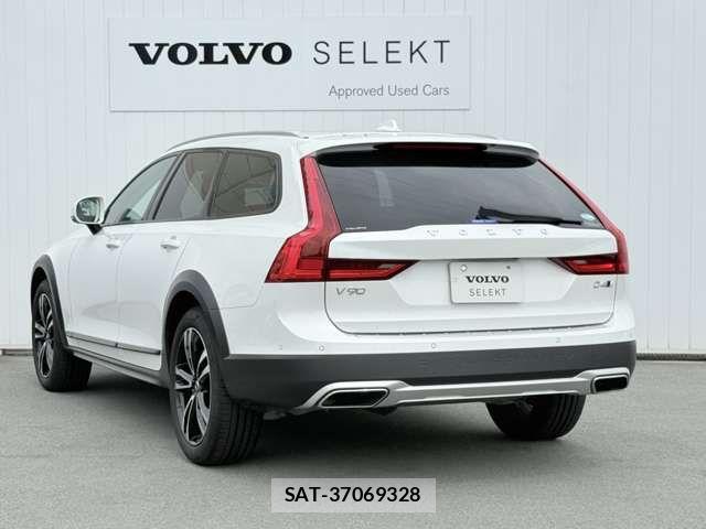 Volvo CROSS COUNTRY 2018-07 7790291-13