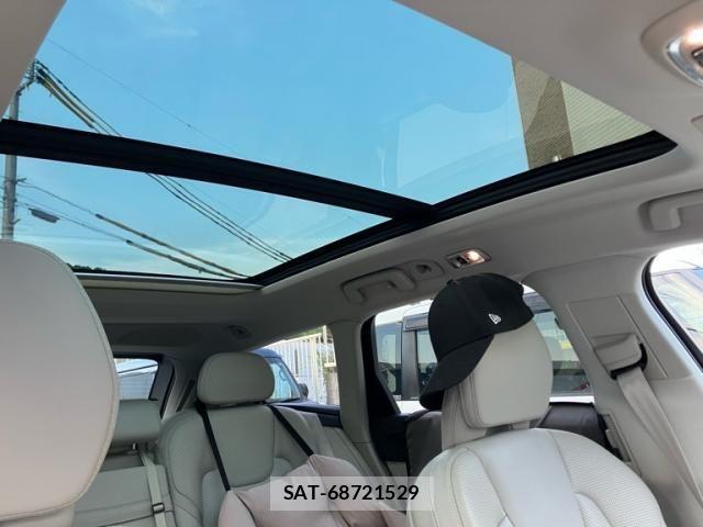 Volvo CROSS COUNTRY 2018-07 8317901-25
