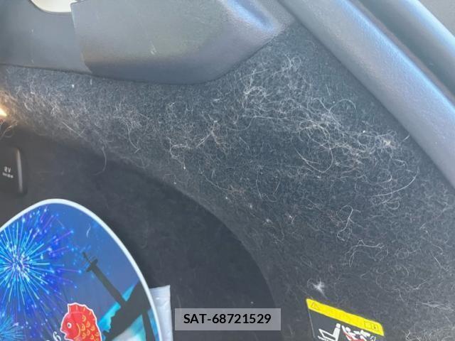 Volvo CROSS COUNTRY 2018-07 8317901-27