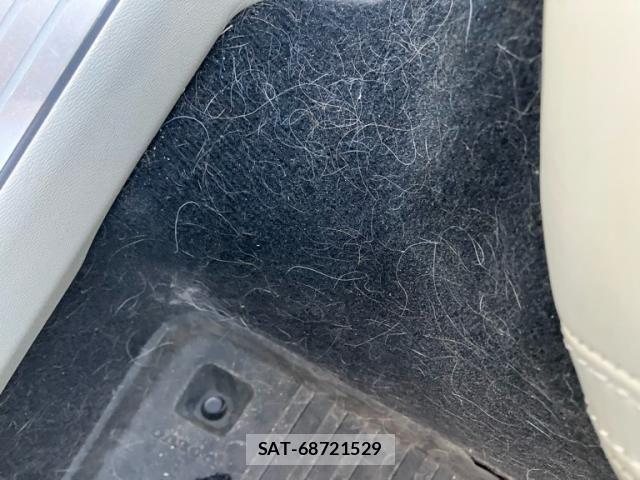 Volvo CROSS COUNTRY 2018-07 8317901-28