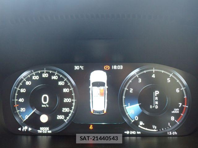 Volvo CROSS COUNTRY 2017-04 8338403-12