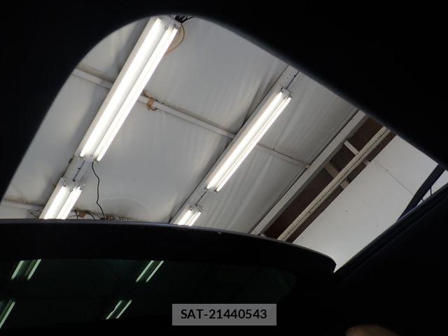 Volvo CROSS COUNTRY 2017-04 8338403-20
