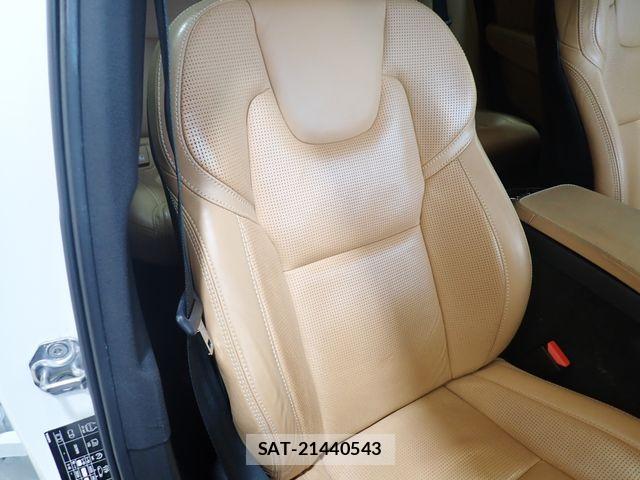 Volvo CROSS COUNTRY 2017-04 8338403-22
