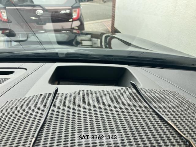 Volvo CROSS COUNTRY 2019-02 8372343-25