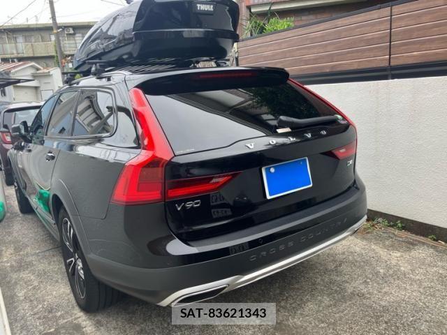 Volvo CROSS COUNTRY 2019-02 8372343-7