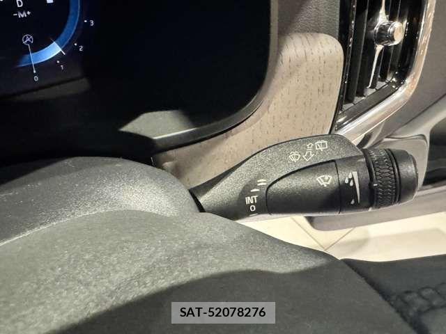 Volvo CROSS COUNTRY 2022-04 8411013-14