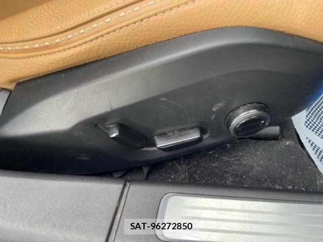 Volvo CROSS COUNTRY 2018-10 8564007-16