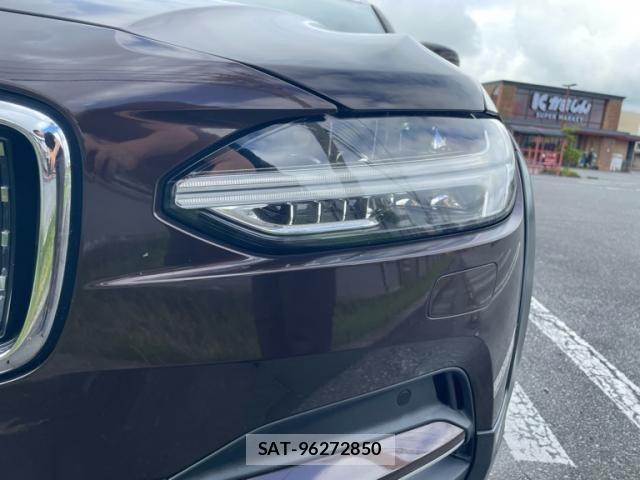 Volvo CROSS COUNTRY 2018-10 8564007-2