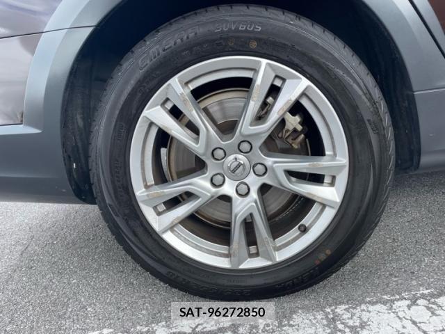 Volvo CROSS COUNTRY 2018-10 8564007-6