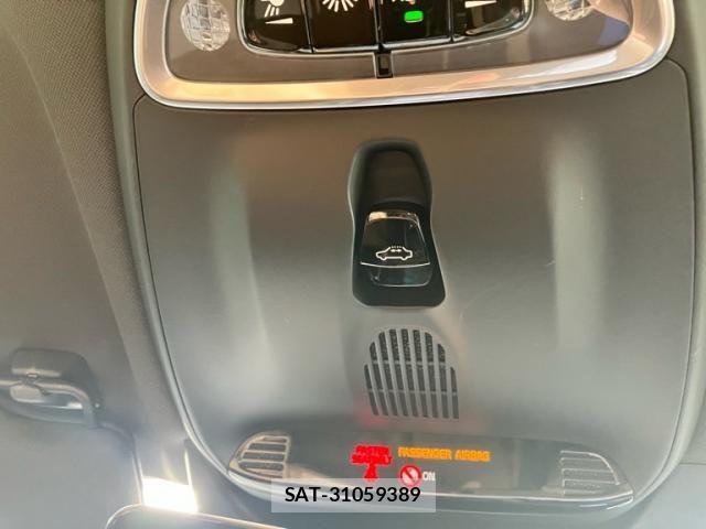 Volvo CROSS COUNTRY 2017-06 8832379-15