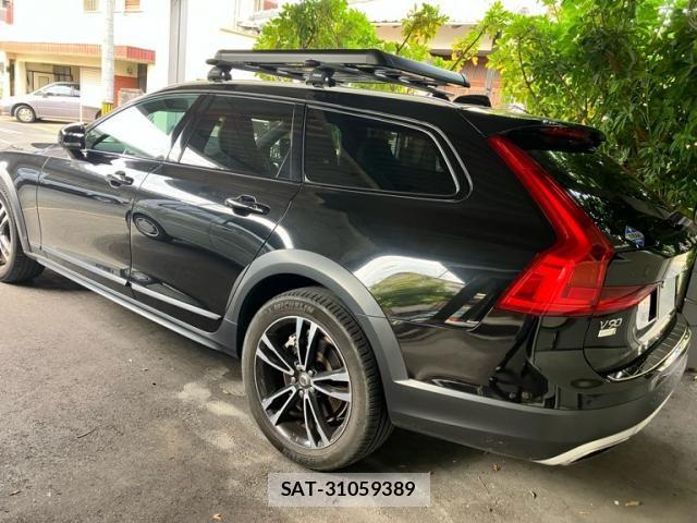 Volvo CROSS COUNTRY 2017-06 8832379-2