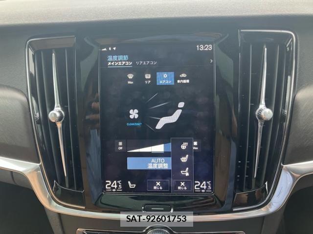 Volvo CROSS COUNTRY 2017-04 8851015-18