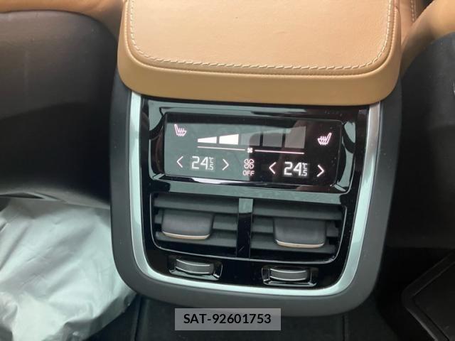 Volvo CROSS COUNTRY 2017-04 8851015-19