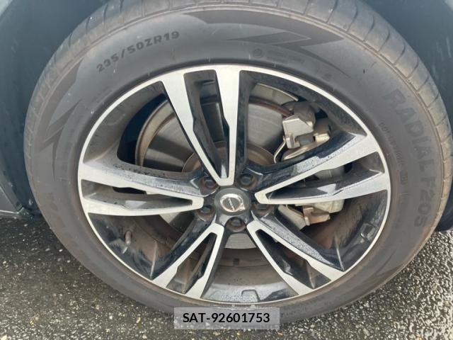 Volvo CROSS COUNTRY 2017-04 8851015-5