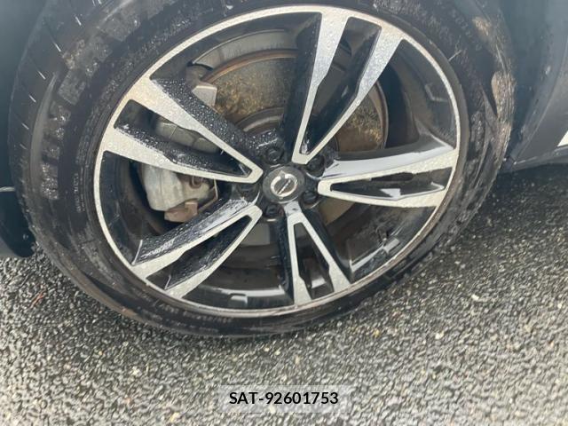 Volvo CROSS COUNTRY 2017-04 8851015-8
