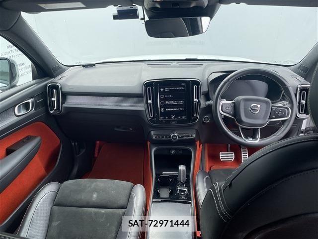 Volvo XC40 2020-03 992702-10