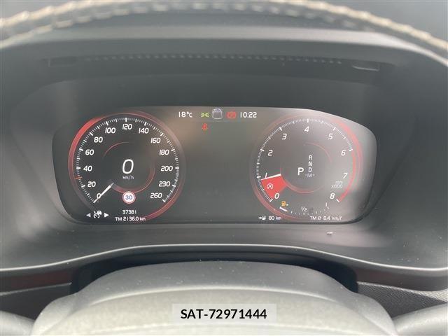 Volvo XC40 2020-03 992702-12
