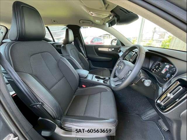 Volvo XC40 2018-11 1089305-4