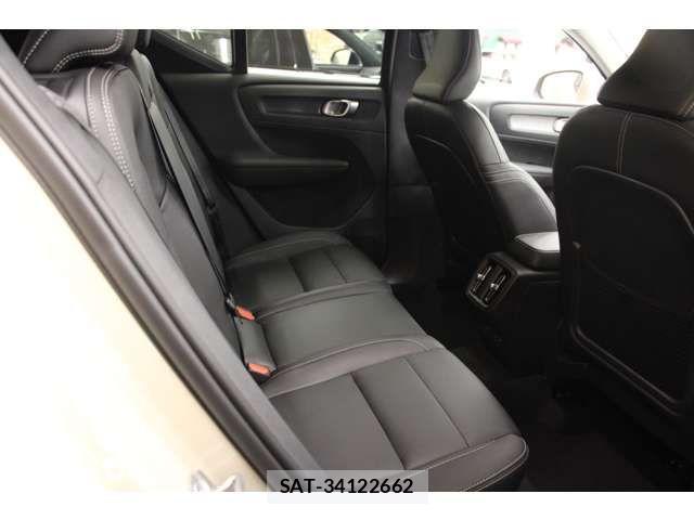 Volvo XC40 2025-03 1180704-9