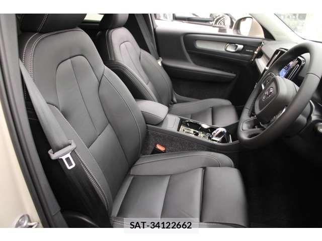 Volvo XC40 2025-03 1180704-8