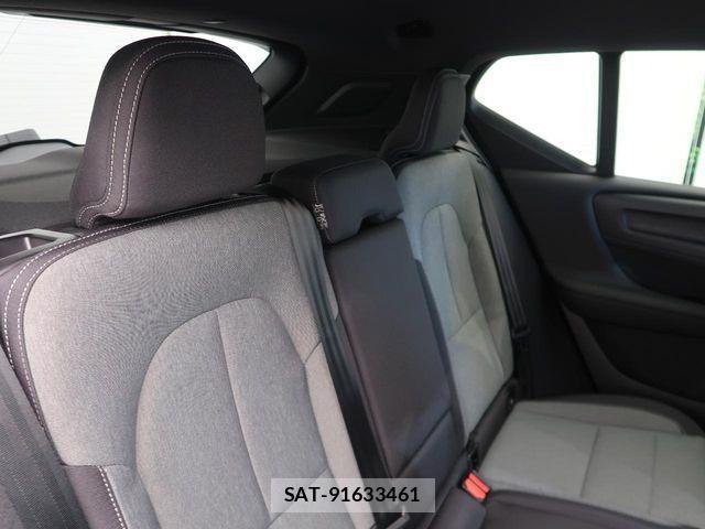 Volvo XC40 2024-03 1430819-10