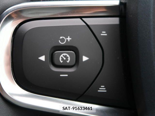 Volvo XC40 2024-03 1430819-7