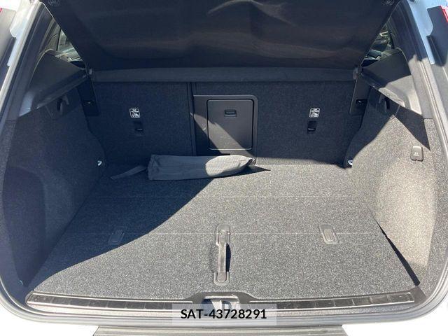 Volvo XC40 2024-08 1476524-12