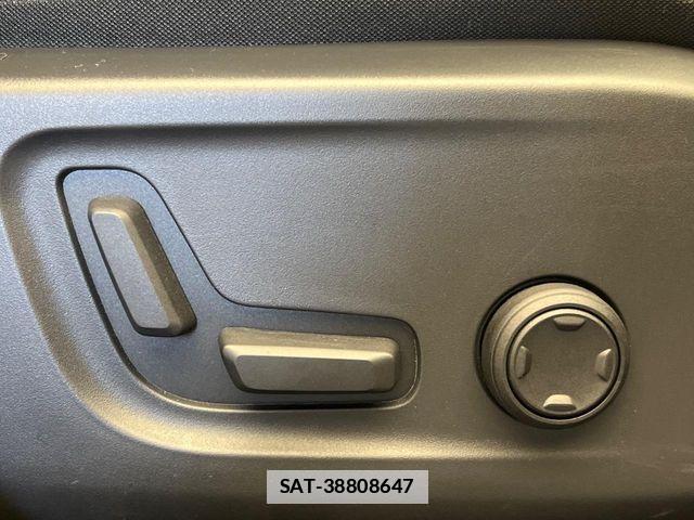 Volvo XC40 2024-07 1555214-7