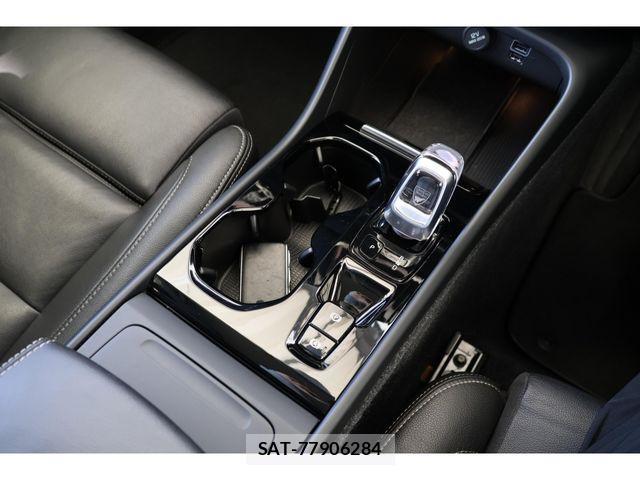Volvo XC40 2020-12 1665070-18