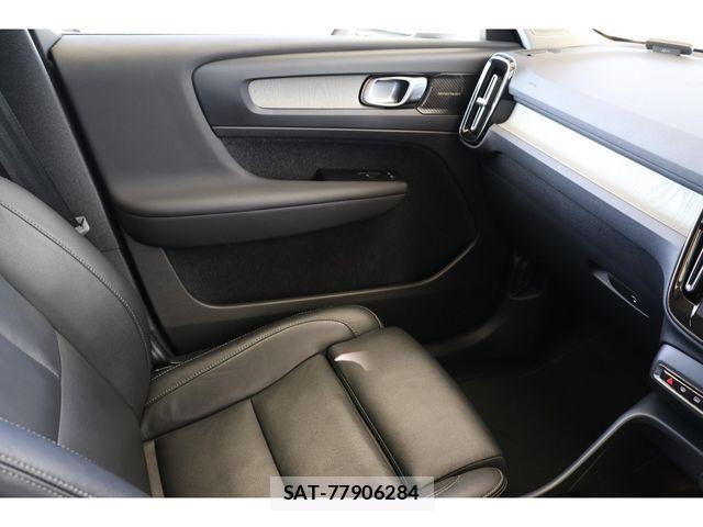 Volvo XC40 2020-12 1665070-21