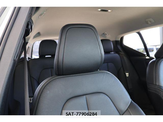 Volvo XC40 2020-12 1665070-23
