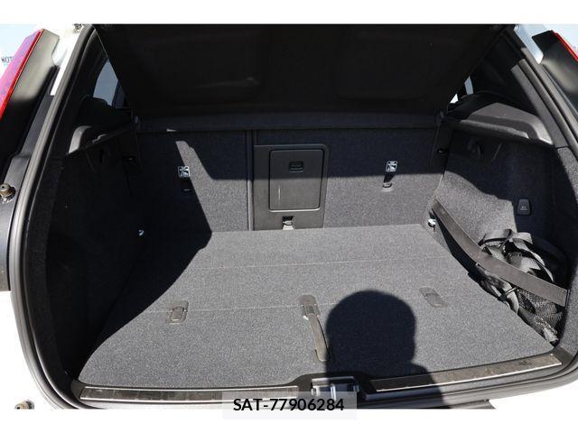 Volvo XC40 2020-12 1665070-28