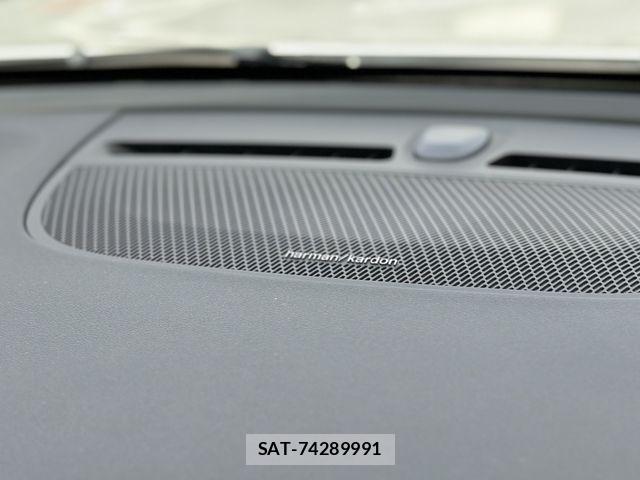 Volvo XC40 2025-03 1830003-9