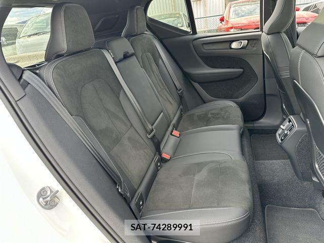 Volvo XC40 2025-03 1830003-12