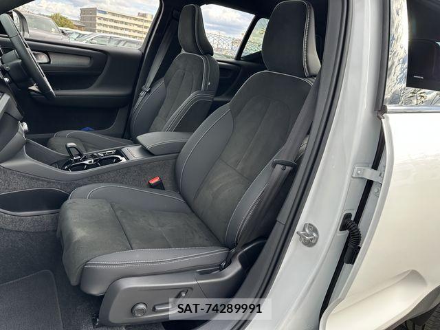 Volvo XC40 2025-03 1830003-14