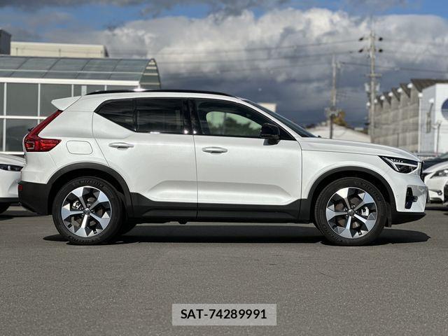 Volvo XC40 2025-03 1830003-22