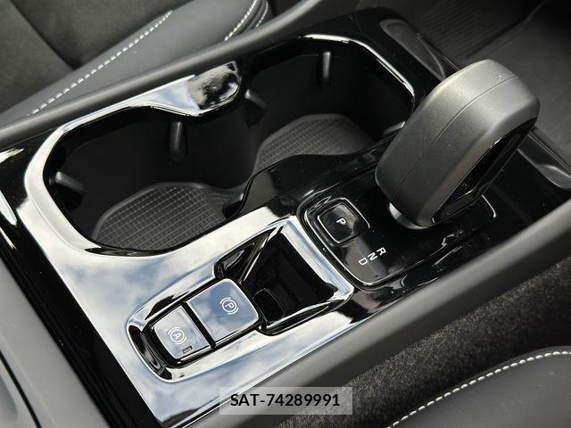 Volvo XC40 2025-03 1830003-5