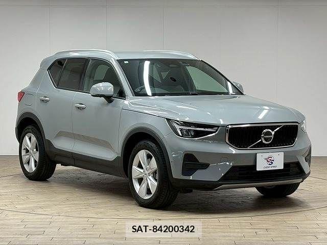 Volvo XC40 2023-09 2086108-13