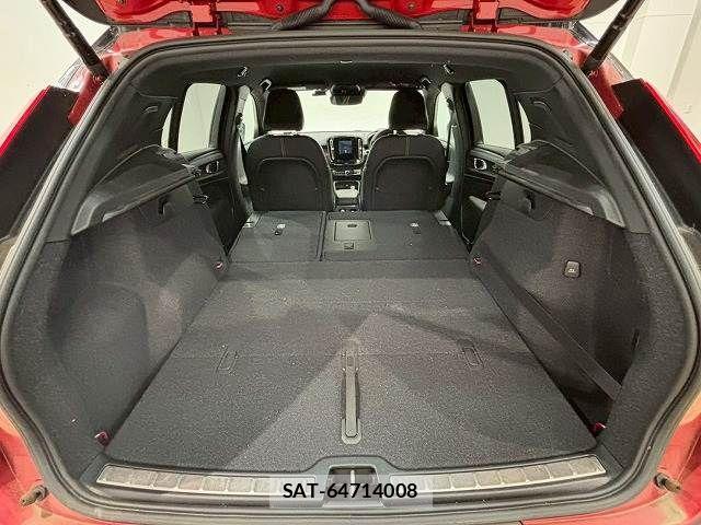 Volvo XC40 2020-11 2218297-10