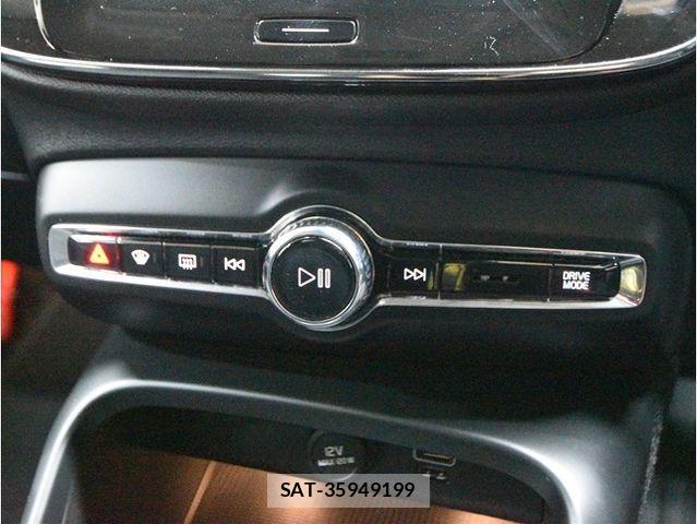 Volvo XC40 2020-12 2680191-29