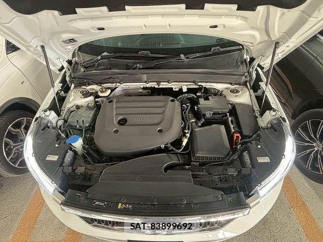 Volvo XC40 2021-12 3068988-11