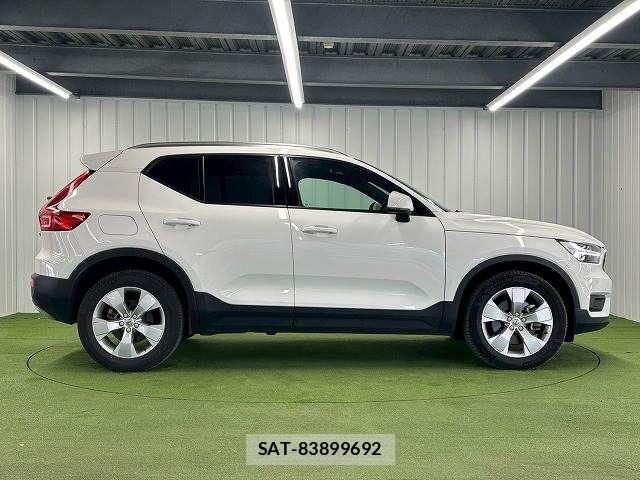 Volvo XC40 2021-12 3068988-14