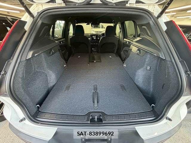 Volvo XC40 2021-12 3068988-17