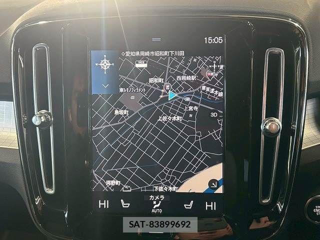 Volvo XC40 2021-12 3068988-2
