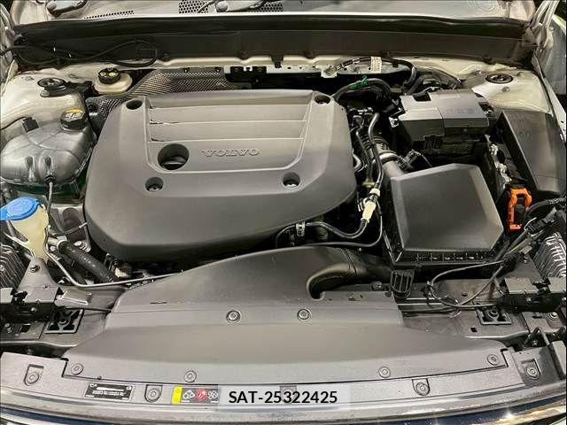 Volvo XC40 2022-05 3415403-11