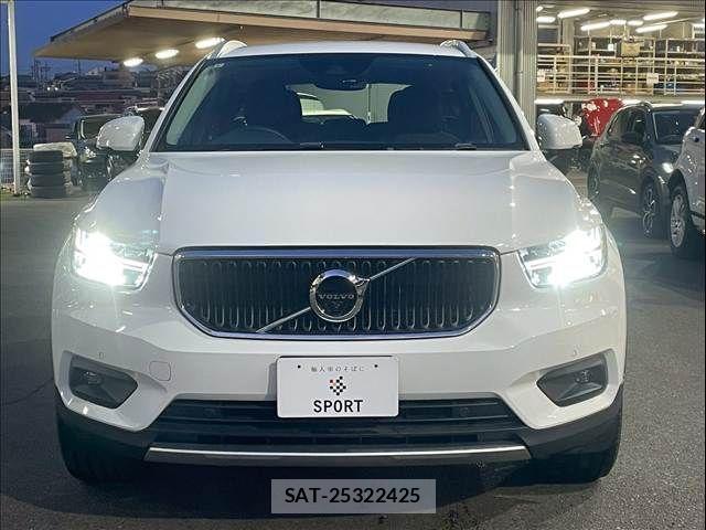 Volvo XC40 2022-05 3415403-12