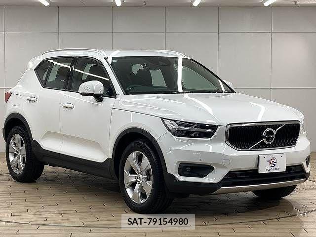 Volvo XC40 2022-05 3415402-13