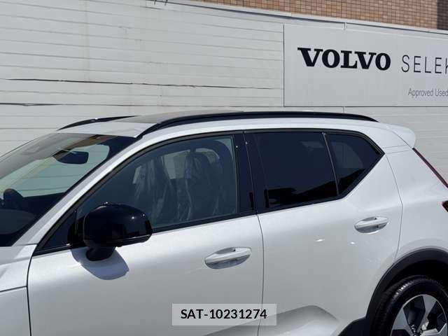 Volvo XC40 2024-12 3390572-12